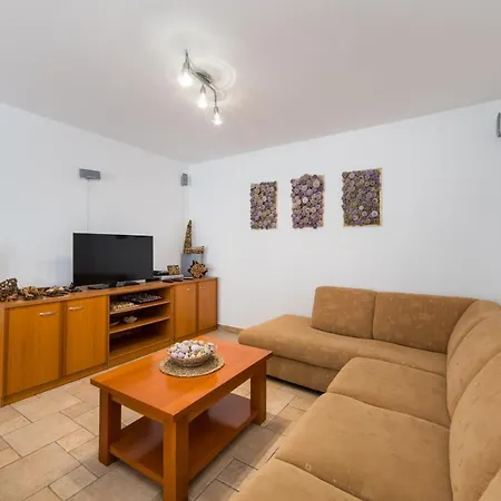 Amare Apartment Baska Voda