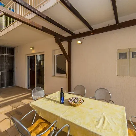 Apartment Amare